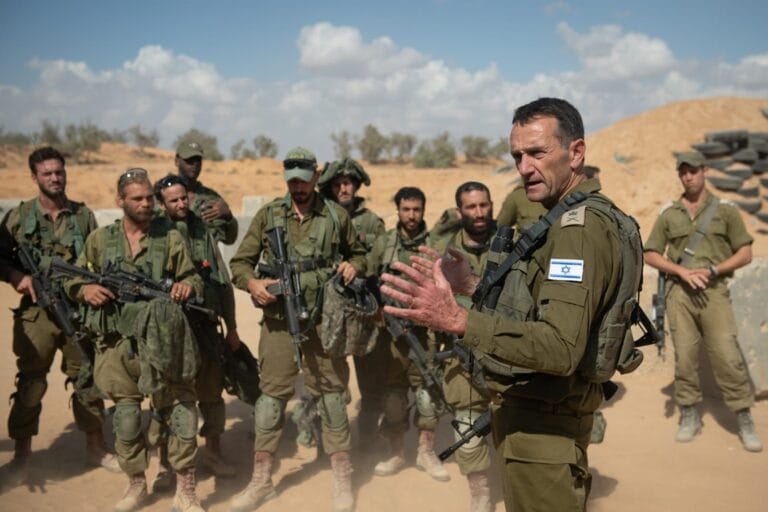 Escalating Tensions: Israel Gears Up for Possible Invasion of Southern Lebanon Amidst Growing Conflict with Hezbollah Escalating Tensions: Israel Gears Up for Possible Invasion of Southern Lebanon Amidst Growing Conflict with Hezbollah
