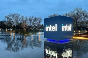 Intel's Q4 2023 Earnings Report: Surpassing Expectations Amidst Market Caution for Q1 2024