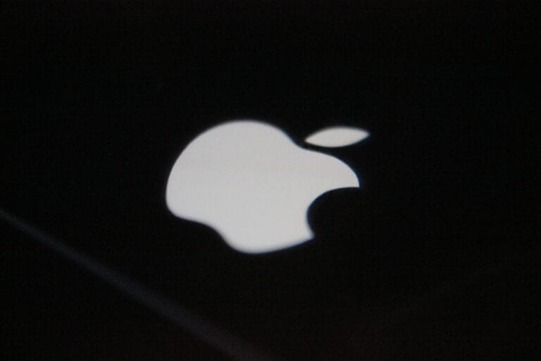 Apple's Stock Plunge: Seven Consecutive Days of Decline Mark Longest Losing Streak Since 2022 Apple's Stock Plunge: Seven Consecutive Days of Decline Mark Longest Losing Streak Since 2022