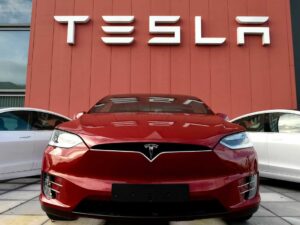 Tesla Withdraws from Australian Auto Lobby Amid Fuel Efficiency Standards Dispute