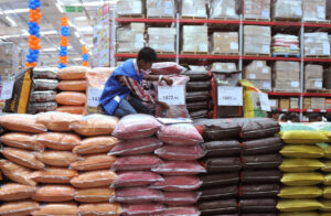 India's Wholesale Prices Rise by 3.36% in June: Analysis and Forecast Comparison