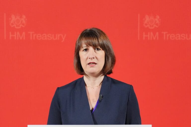 Britain Faces £22 Billion Overspend Due to Previous Government’s Budgeting, Reports New Finance Minister Britain Faces £22 Billion Overspend Due to Previous Government’s Budgeting, Reports New Finance Minister