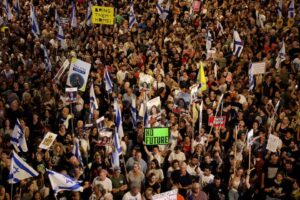 Protesters Demand Immediate Hostage Deal as Israeli Labor Union Strike Disrupts Municipal Services