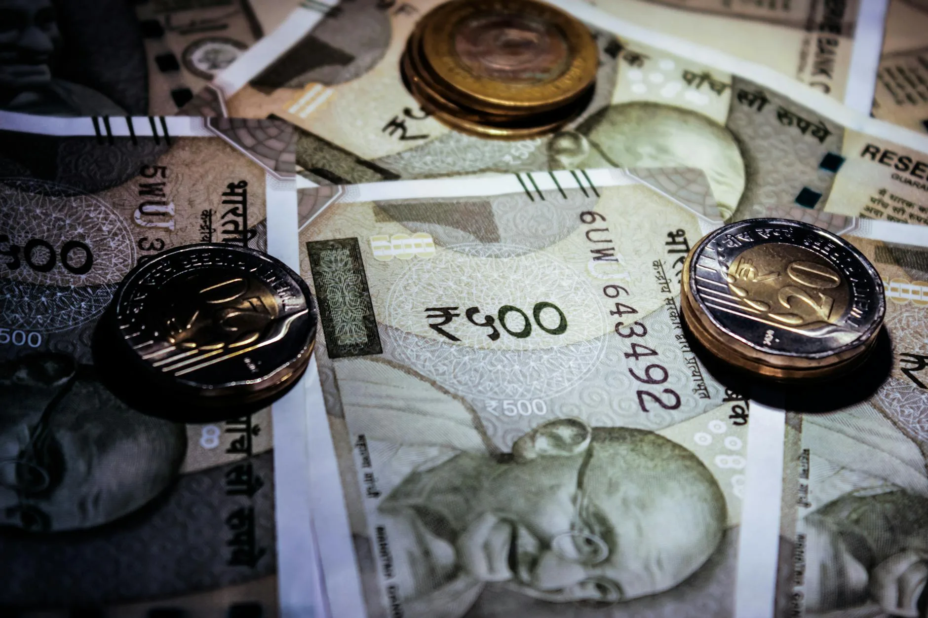RBI Plans Easier Rules for Some Foreign Investors