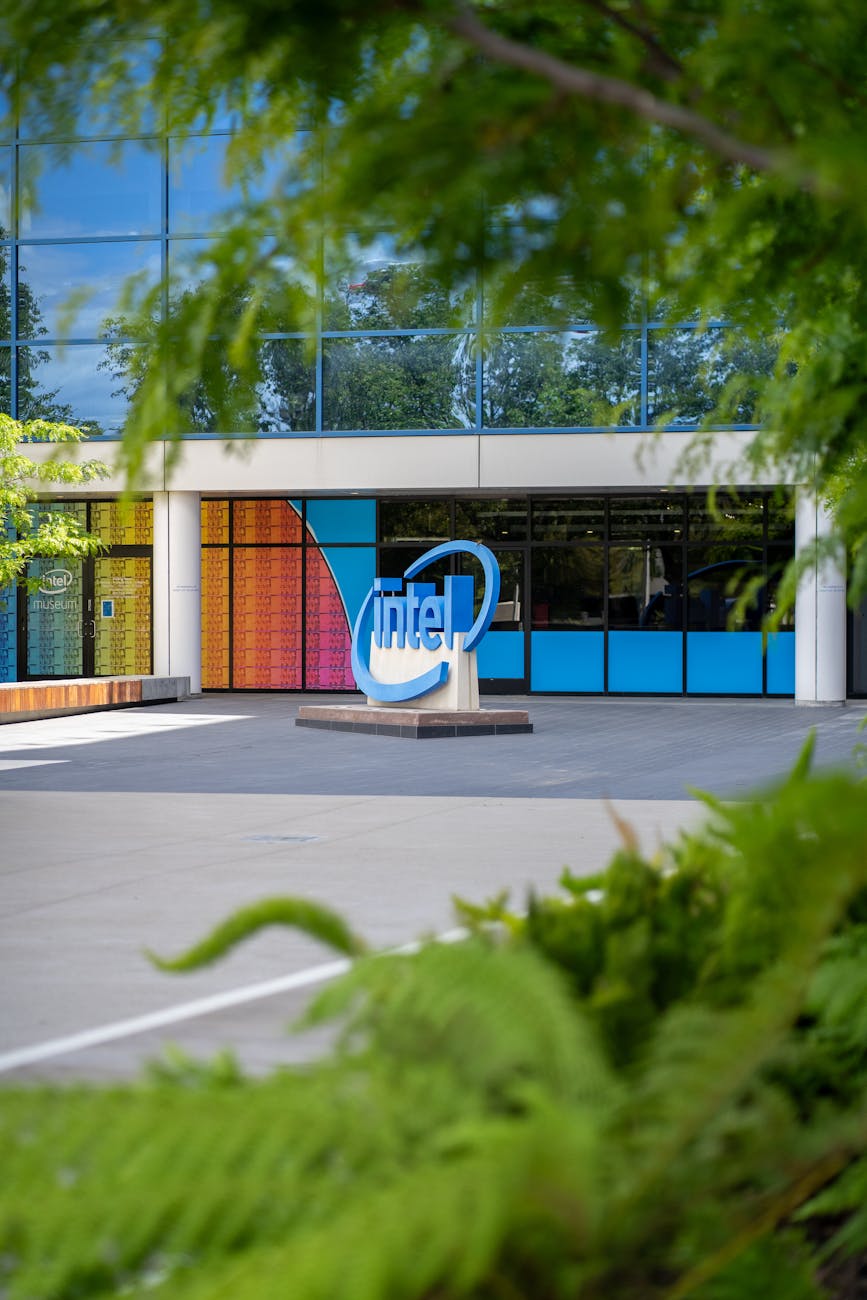 entrance to the intel museum in santa clara california