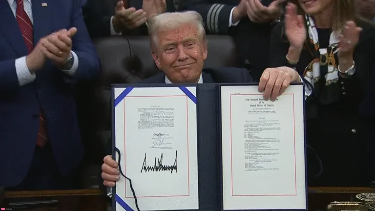 US Ends Historic 42-Day Government Shutdown After Trump Signs Funding Bill