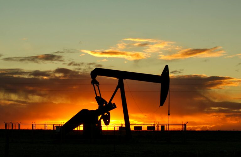 S&P Raises Oil Price Outlook on Supply Risks
