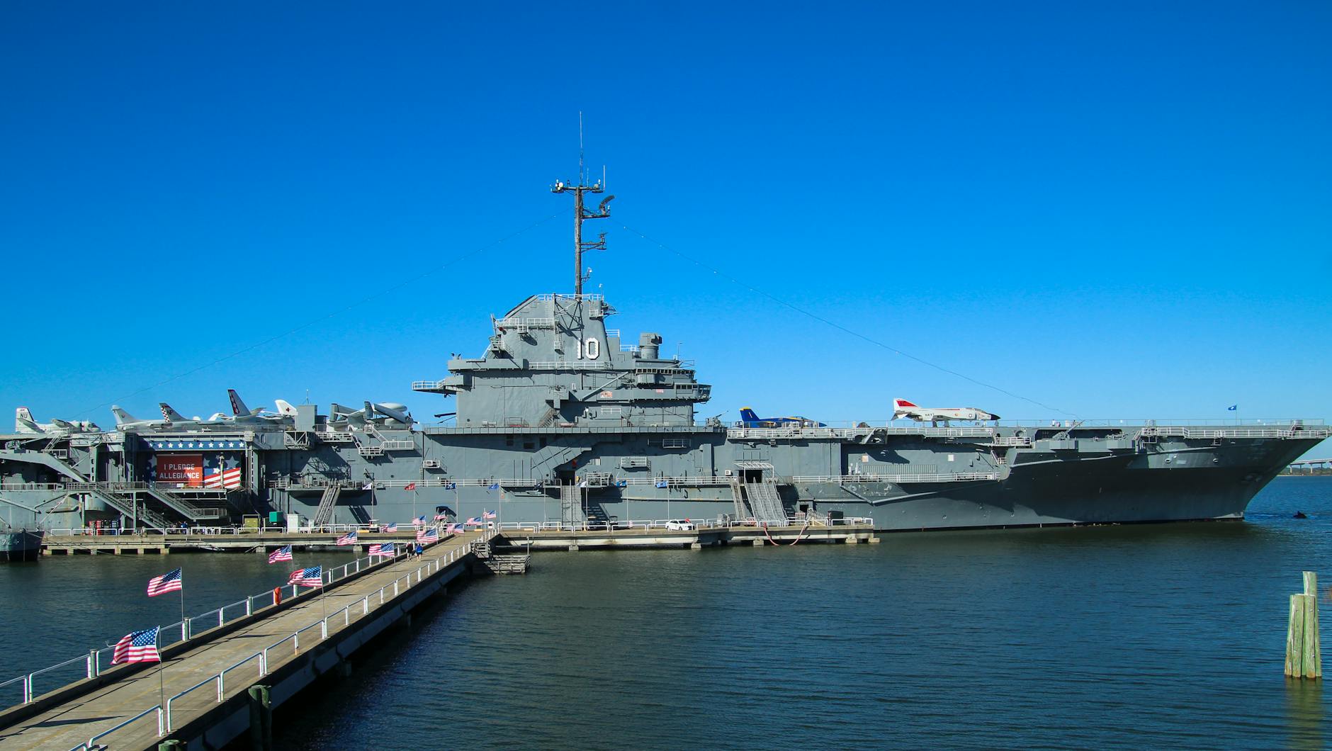 uss yorktown aircraft carrier in charleston harbor