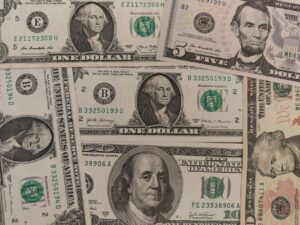 Dollar Surges, Yen Nears 1986 Low as Japan Threatens Action