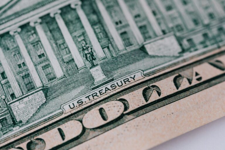 Foreign Holdings of US Treasuries Hit Record $9.35 Trillion