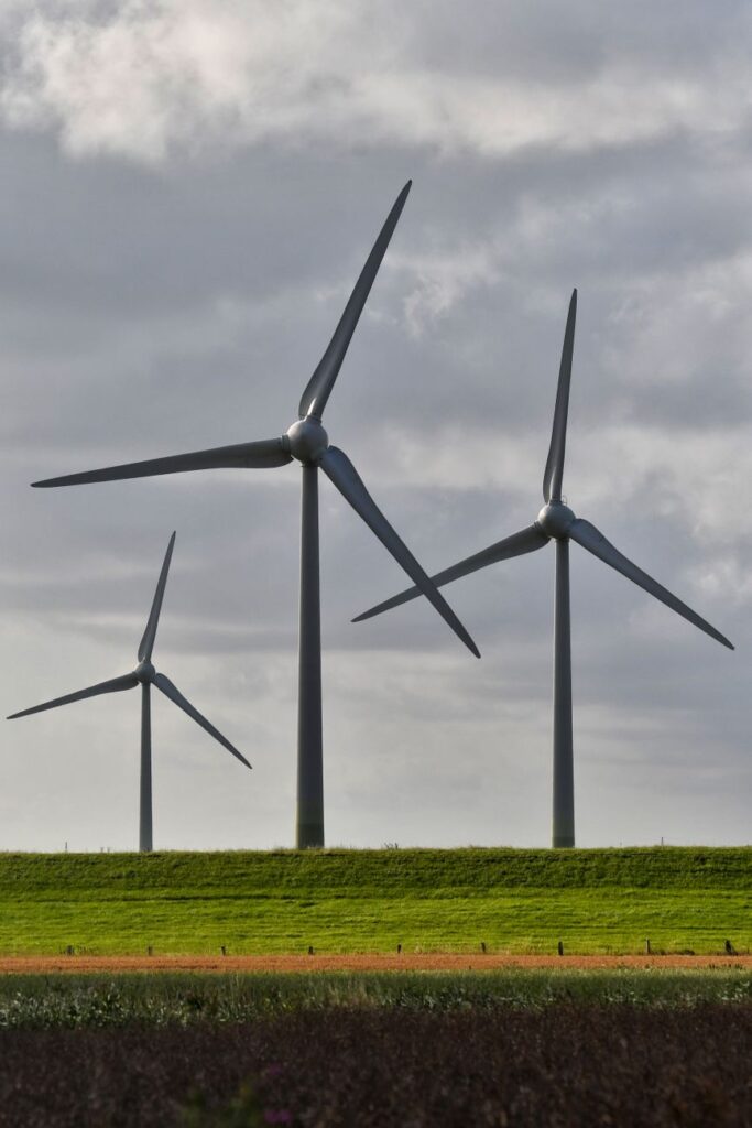 India’s Wind Power Capacity Hits 57,443 MW, Generation Surges in FY26