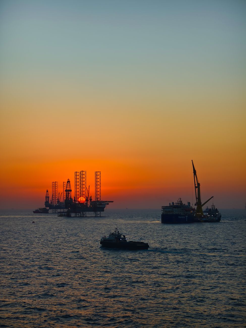 IEA Sees Oil Supply Surge by 2027, Warns US-Iran Tensions Threaten Outlook IEA Sees Oil Supply Surge by 2027, Warns US-Iran Tensions Threaten Outlook