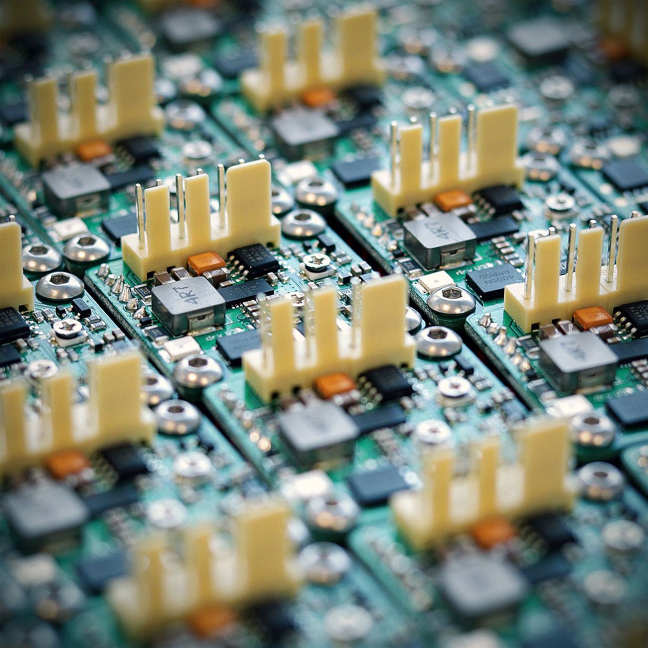 Micron Bets $250 Billion on U.S. Chip Expansion in AI Race Micron Bets $250 Billion on U.S. Chip Expansion in AI Race